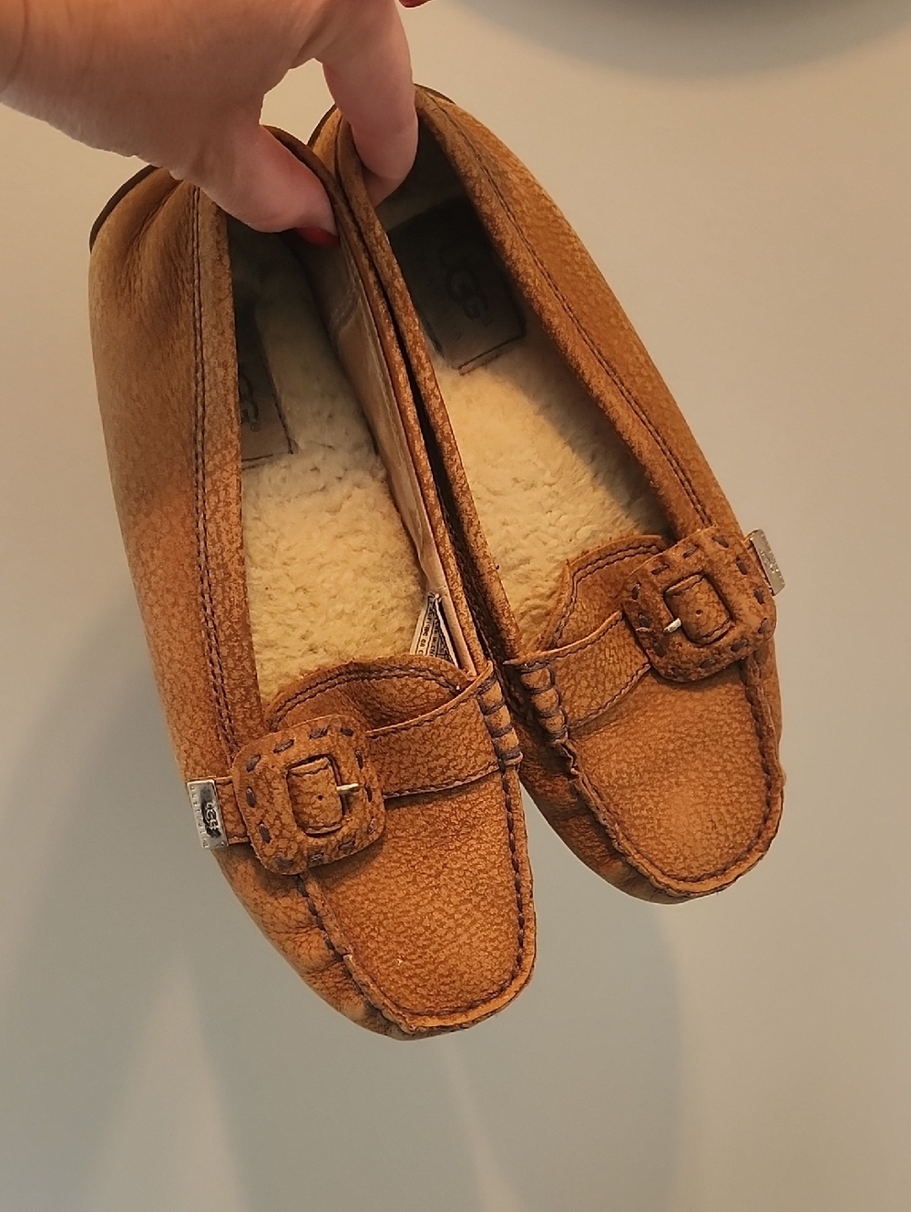UGG Chestnut Tan Suede Shearling Moccasin Loafers Womens Size 7.5